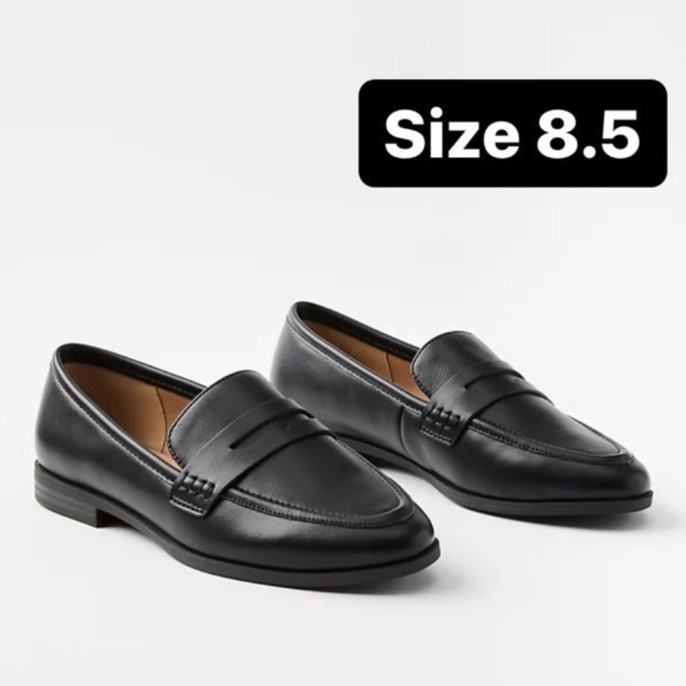Loft size 8.5 penny loafers shoes dress work shoes dusty bone

Brand new in box